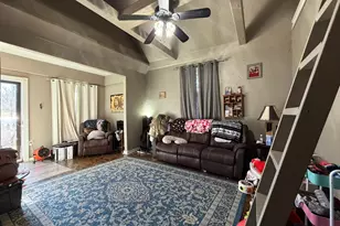 715 W Munson St, Denison, TX 75020 - Photo 4