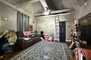 715 W Munson St, Denison, TX 75020 - Photo 2