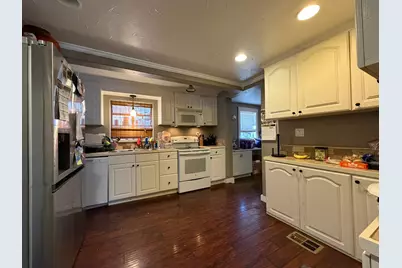 715 W Munson Street, Denison, TX 75020 - Photo 8