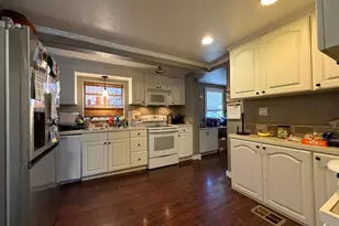 715 W Munson St, Denison, TX 75020 - Photo 8