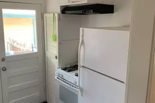 1801 Belle Pl, Fort Worth, TX 76107 - Photo 4