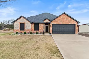 129 Avalon Dr, Princeton, TX 75407 - Photo 2