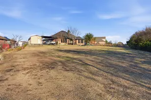 129 Avalon Dr, Princeton, TX 75407 - Photo 34