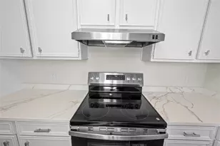 10574 High Hollows Dr, Dallas, TX 75230 - Photo 6