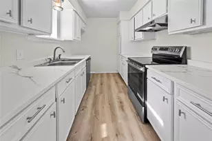 10574 High Hollows Dr, Dallas, TX 75230 - Photo 4