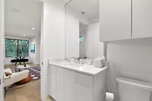 3771 Almazan Dr, Dallas, TX 75220 - Photo 14