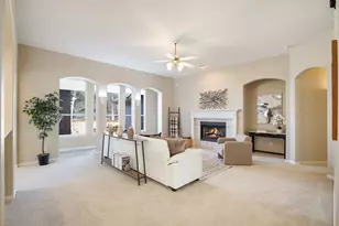 921 W Muirfield Rd, Garland, TX 75044 - Photo 6