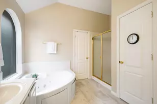 921 W Muirfield Rd, Garland, TX 75044 - Photo 24