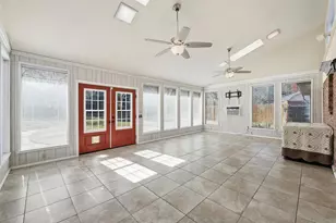 6049 Wimbleton Way, Fort Worth, TX 76133 - Photo 8