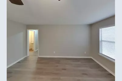 2033 Oak Bend Lane, Garland, TX 75040 - Photo 2