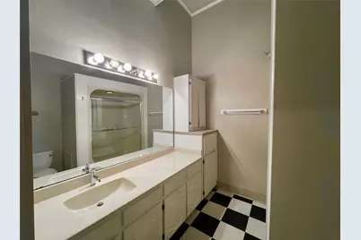 105 W Hickory Street #A, Denton, TX 76201 - Photo 14