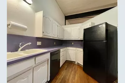105 W Hickory Street #A, Denton, TX 76201 - Photo 22