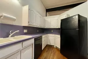 105 W Hickory St, Denton, TX 76201 - Photo 22