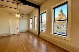 105 W Hickory St, Denton, TX 76201 - Photo 6