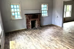 2711 W Walker St, Denison, TX 75020 - Photo 2