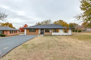 109 E 5th St, Prosper, TX 75078 - Photo 1