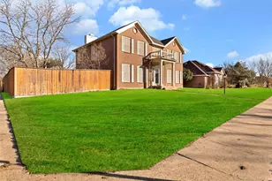 8213 Brentwood St, Rowlett, TX 75088 - Photo 2