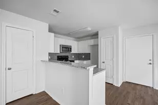 507 W Walker St, Denison, TX 75020 - Photo 8