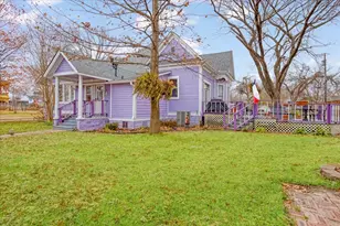 300 W 6th St, Bonham, TX 75418 - Photo 40