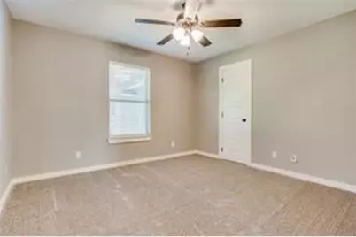 615 N Lamar Street, Tioga, TX 76271 - Photo 14