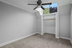 2156 Fleur De Lis Ct, Arlington, TX 76012 - Photo 12