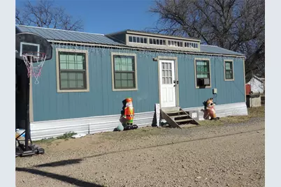 219 S Potter Street, Gorman, TX 76454 - Photo 2