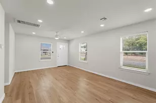 536 E Carter St, Sherman, TX 75090 - Photo 10