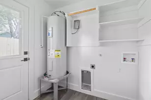 408 W 6th St, Bonham, TX 75418 - Photo 12