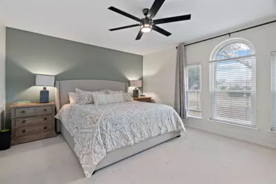 2000 Greenview Drive, Carrollton, TX 75010 - Photo 12