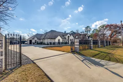 5108 Waterview Drive, Arlington, TX 76016 - Photo 1