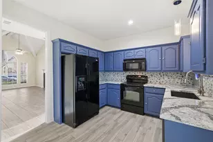 1316 Marchant Pl, Lewisville, TX 75067 - Photo 10