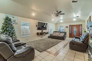 3934 Harlingen St, Dallas, TX 75212 - Photo 6