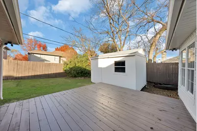 825 Meadowdale Road, Arlington, TX 76017 - Photo 16