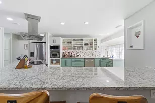 4116 Canal Ct, Arlington, TX 76016 - Photo 10