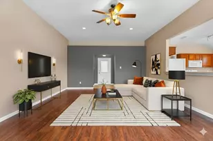 324 Kingfisher Ln, Arlington, TX 76002 - Photo 2