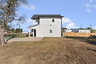 222 E Middle St, Sulphur Springs, TX 75482 - Photo 28