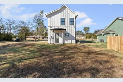 222 E Middle Street, Sulphur Springs, TX 75482 - Photo 26