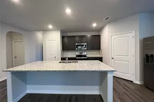 8120 Sycamore Brook Dr, Fort Worth, TX 76123 - Photo 4