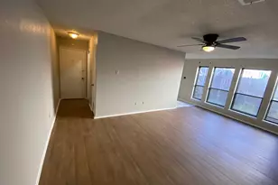 134 Main Pl, Euless, TX 76040 - Photo 4