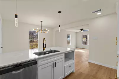 153 Avondale Avenue, Azle, TX 76020 - Photo 10