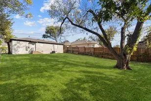 3811 Malden Ln, Dallas, TX 75216 - Photo 28