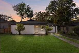 3811 Malden Ln, Dallas, TX 75216 - Photo 2