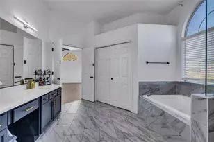 409 Baldwin St, Grand Prairie, TX 75052 - Photo 20