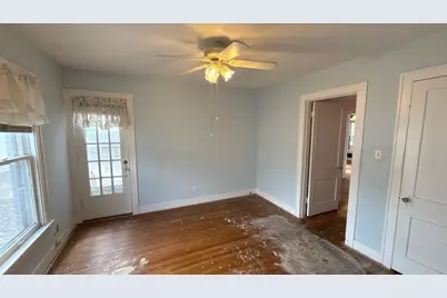 2111 Stanley Avenue, Fort Worth, TX 76110 - Photo 18