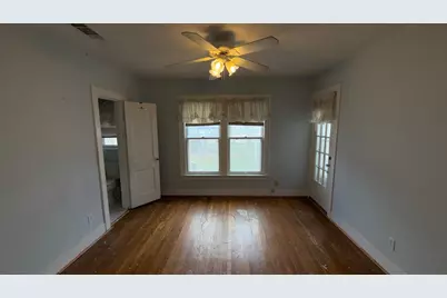 2111 Stanley Avenue, Fort Worth, TX 76110 - Photo 16