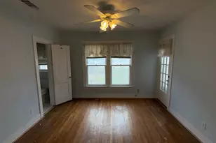 2111 Stanley Ave, Fort Worth, TX 76110 - Photo 16