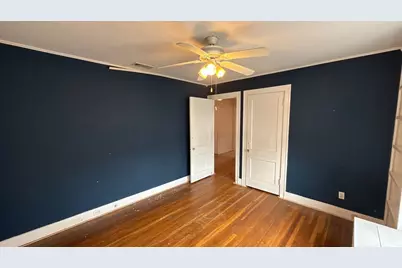 2111 Stanley Avenue, Fort Worth, TX 76110 - Photo 10