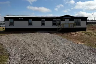 215 Salt Grass Cir, Poolville, TX 76487 - Photo 2