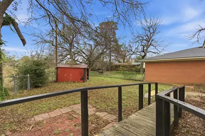 613 W Murray Street, Denison, TX 75020 - Photo 24