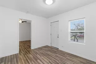 613 W Murray St, Denison, TX 75020 - Photo 10